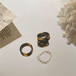 Vintage Pearl Resin Ring Set
